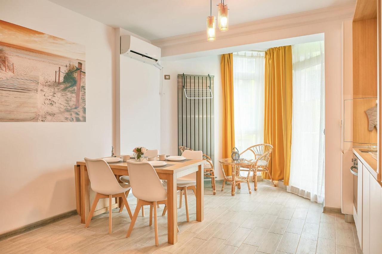 Opal Luxury Apartment 109 Spa N Pool Beach Resort Năvodari Exterior foto